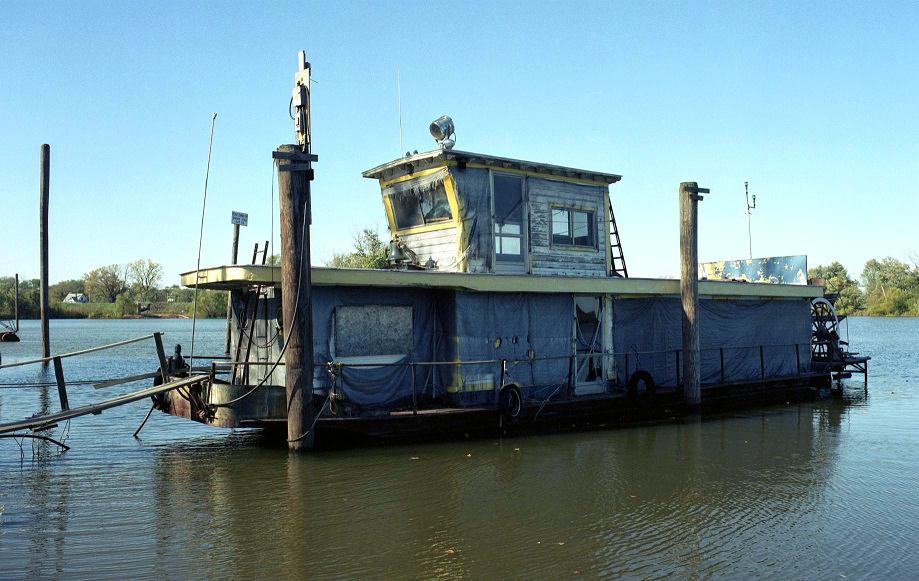 BeardstownSternwheelerPortsideForNORI