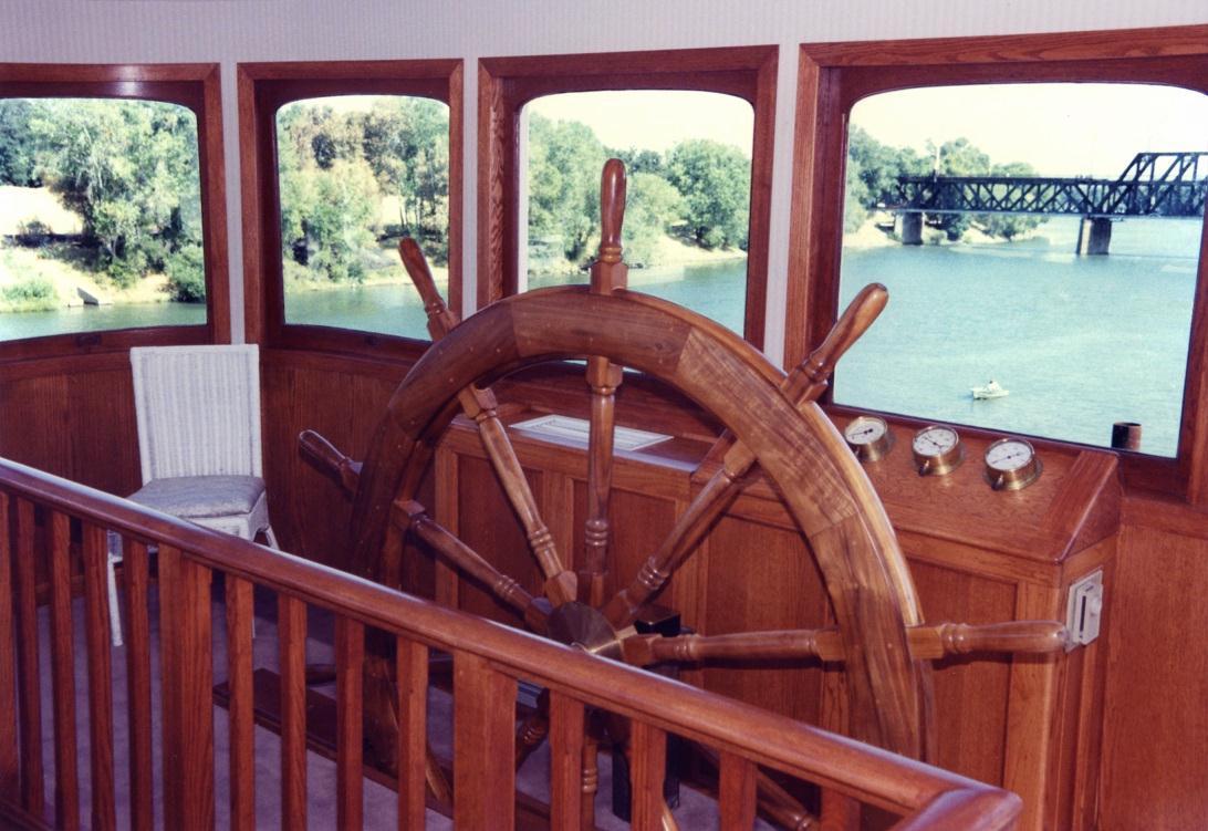 DeltaKingPilotHouseWheelRiverRRbridgeEXP