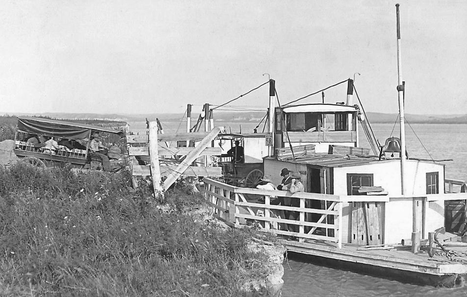 FerryLITTLE_PEARL_MissouriRiver_NiobraraNebraskaToRunningWaterSouthDakota