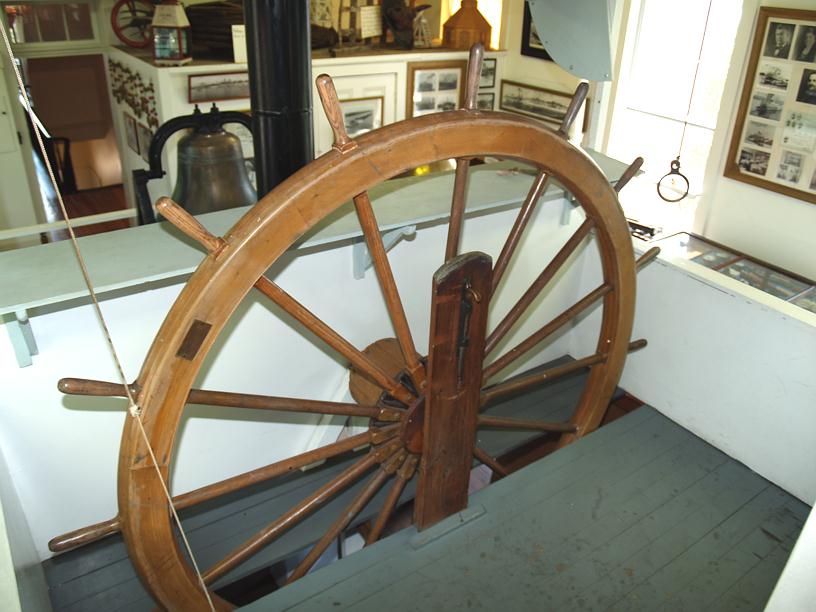 HermannMuseumPinOakPilotWheelHALFsize
