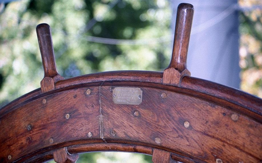 JuliaBellePilotWheelDetail