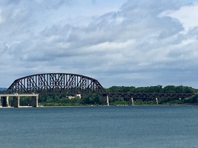 Louisville-belvedere1