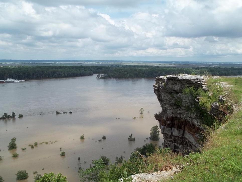 LoversLeapMissouriShorefloodedBarryJune2013ForNORI