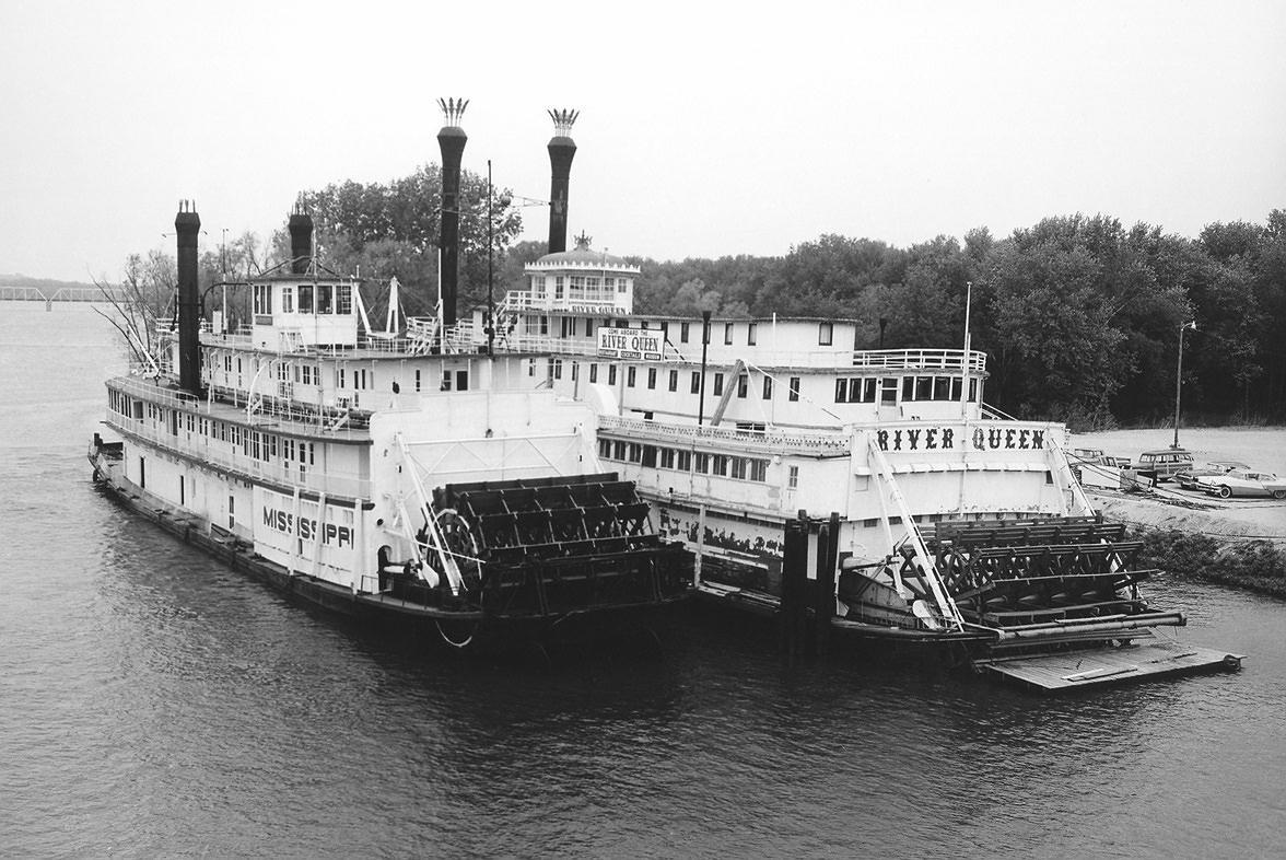 MISSISSIPPI-RIVERQUEEN-oppositeHannibalMO