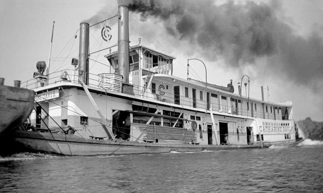 NEGATIVEscanTowboatCATHARINE_DAVIS_Sharper_ForNORI