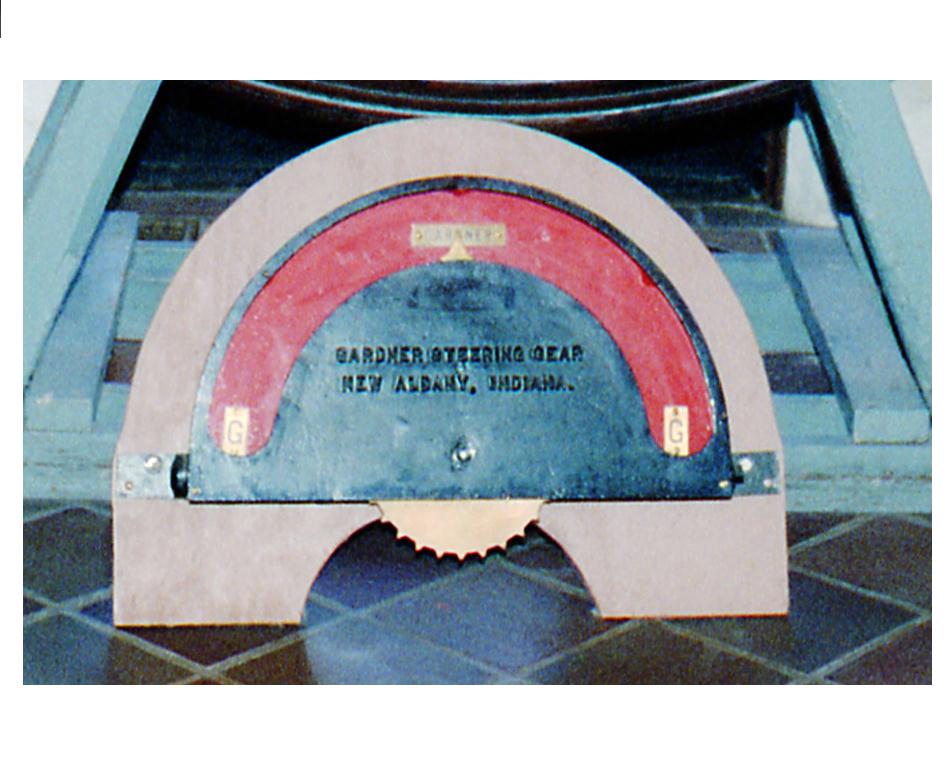PilotWheelBetsyAnnMuseumDetailGardnerSteeringGear