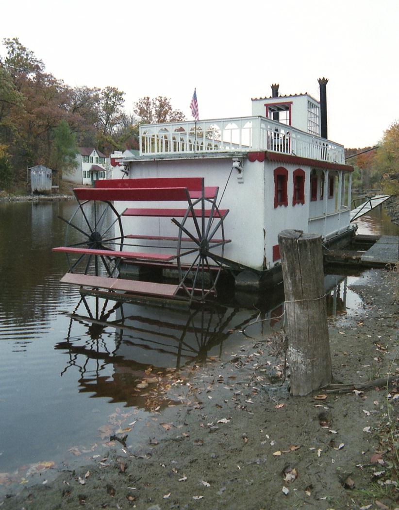 ReflectionsMarkTwainPropBoatBeckysHome75percent