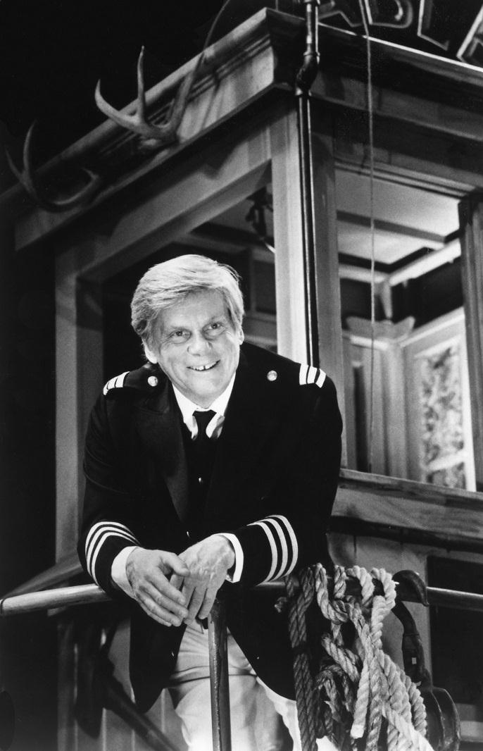 RobertMorseCap'nAndyShowboatPilotHouseForNORI