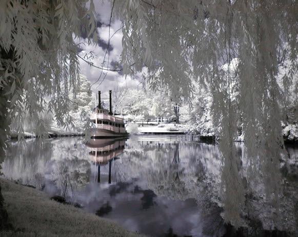 SUWANEE Greenfield Village Winter Very Cool