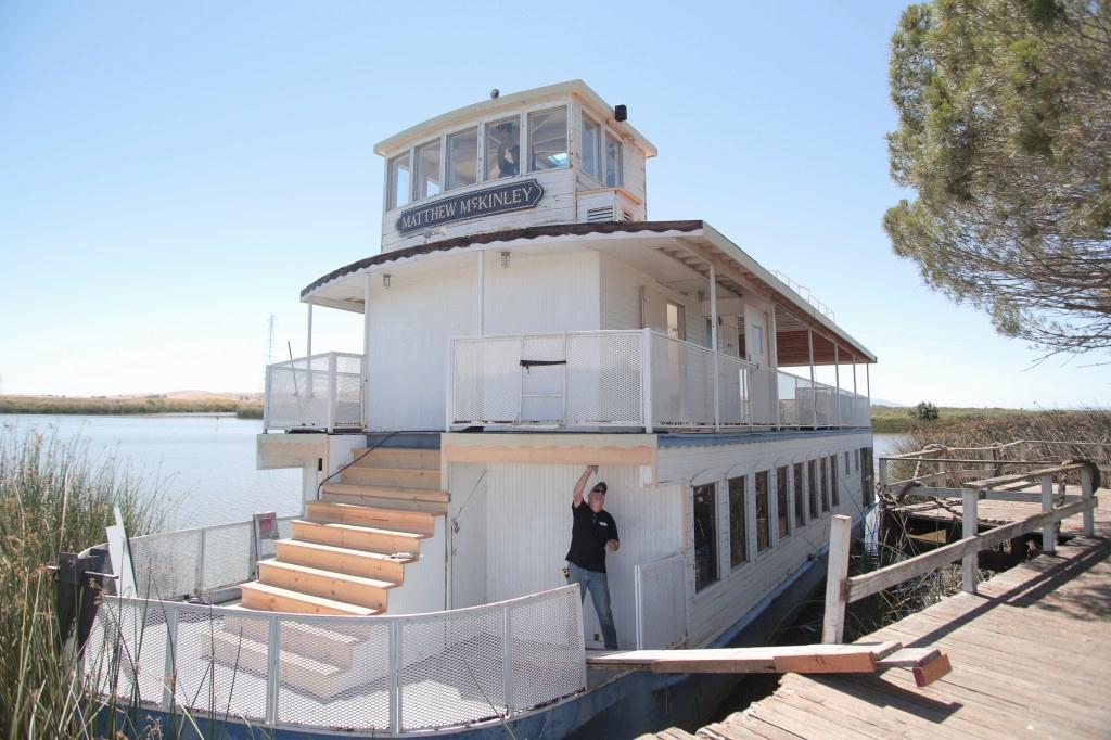 SacramentoRiverBoat Matthew McKinleyWhisperingBayPhotoBradZweerink