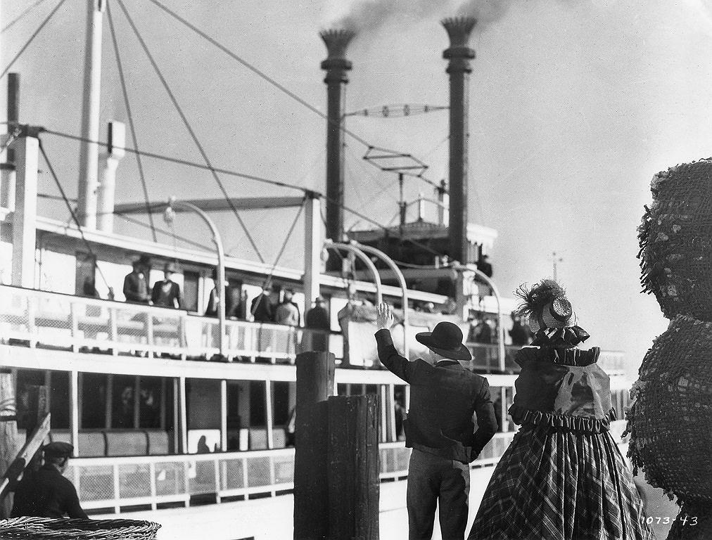 SecondImageSacramentoSteamerFLORA_RooneyHUCKFINN1939reducedforNORI