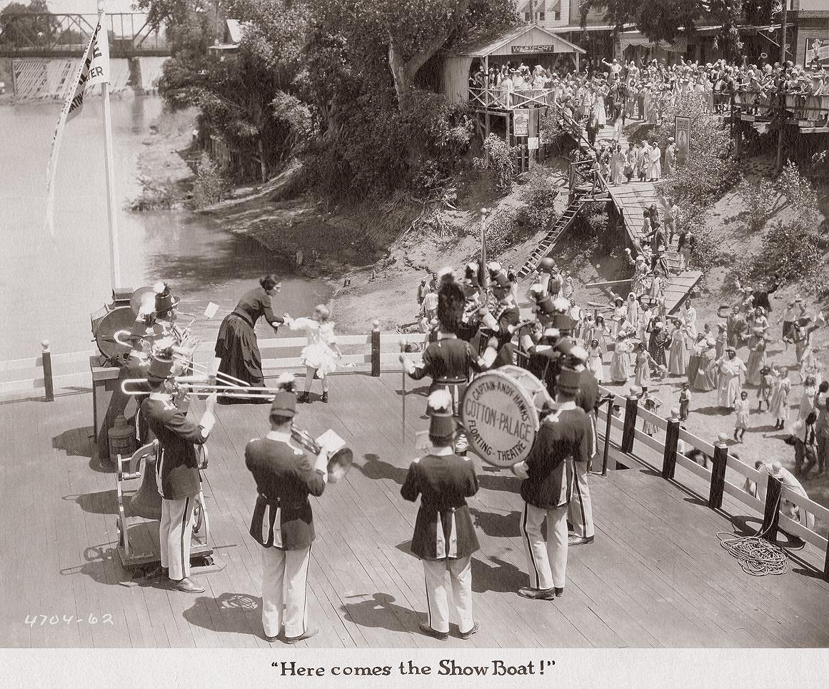 Showboat29reverseAngleFromBoatToShoreSEPIAForNORI