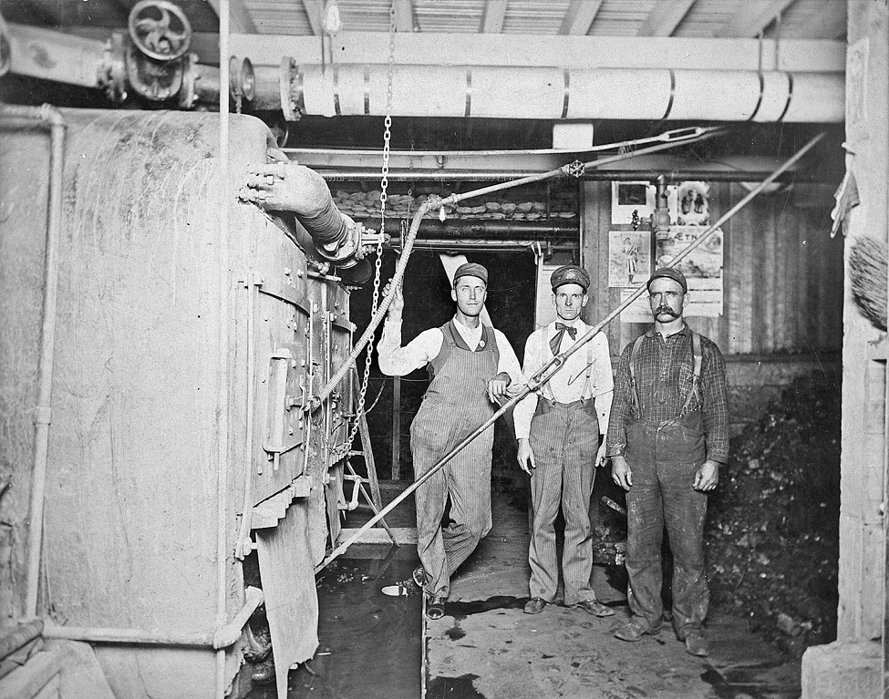 SteamerJacobRichtmanEngineer2crewmennexttoBoilersForNORI