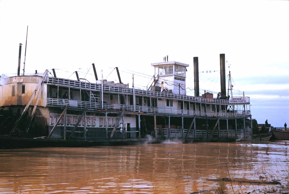 TennesseeBelleColorSlideChasWCushman6Nov1941