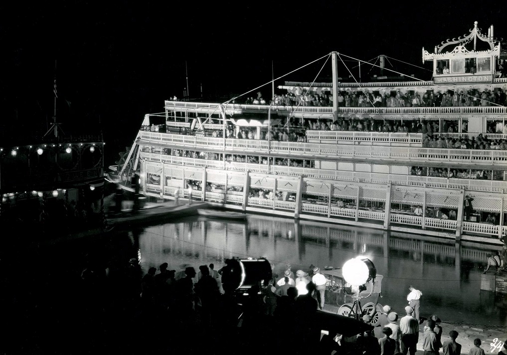 WASHINGTONOhioRiverNight1925NewMartinsvilleWVfilmingSTAGESTRUCK_For_NORI